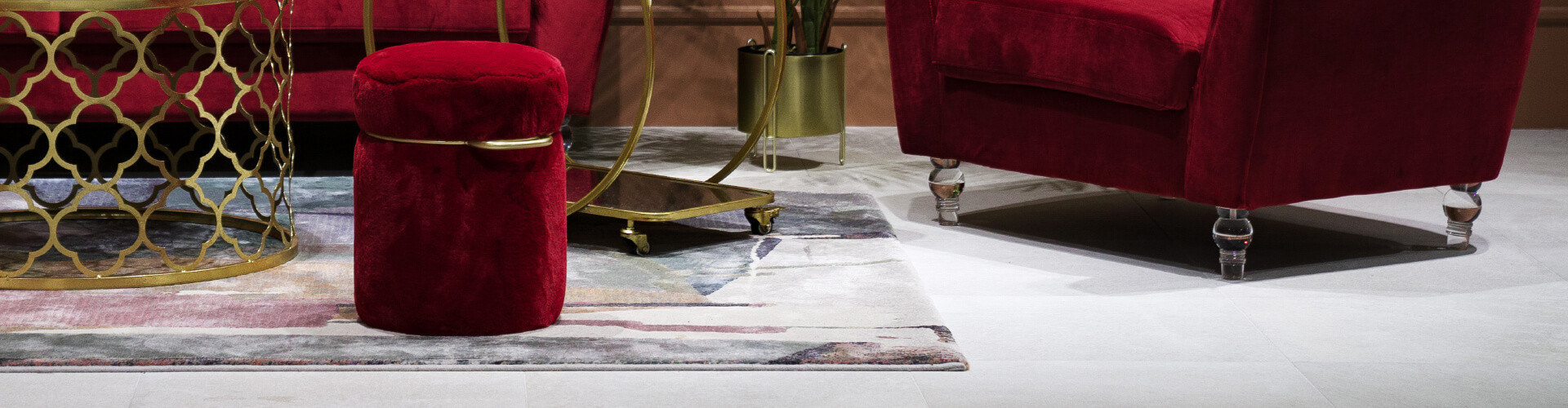 ПУФЫ И ТАБУРЕТЫ