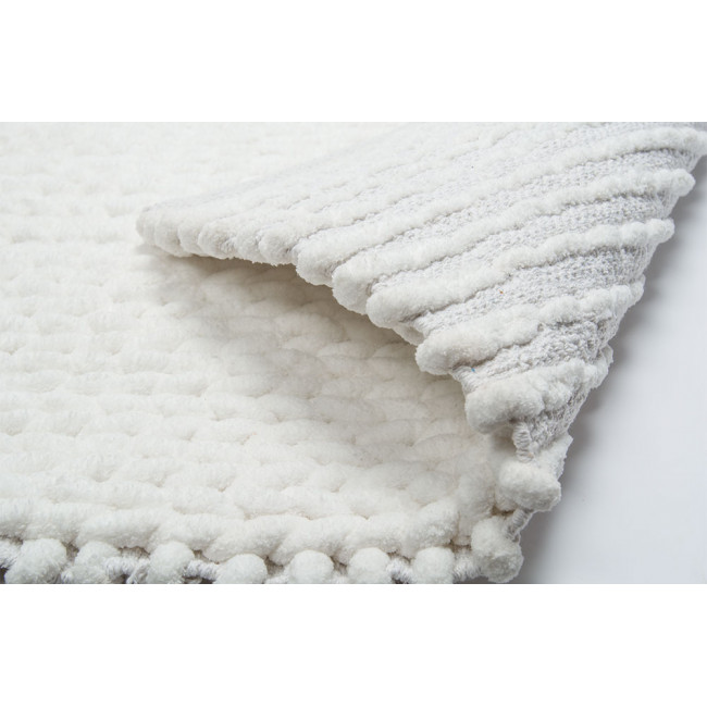 Bath mat, white colour, 75x50x2cm